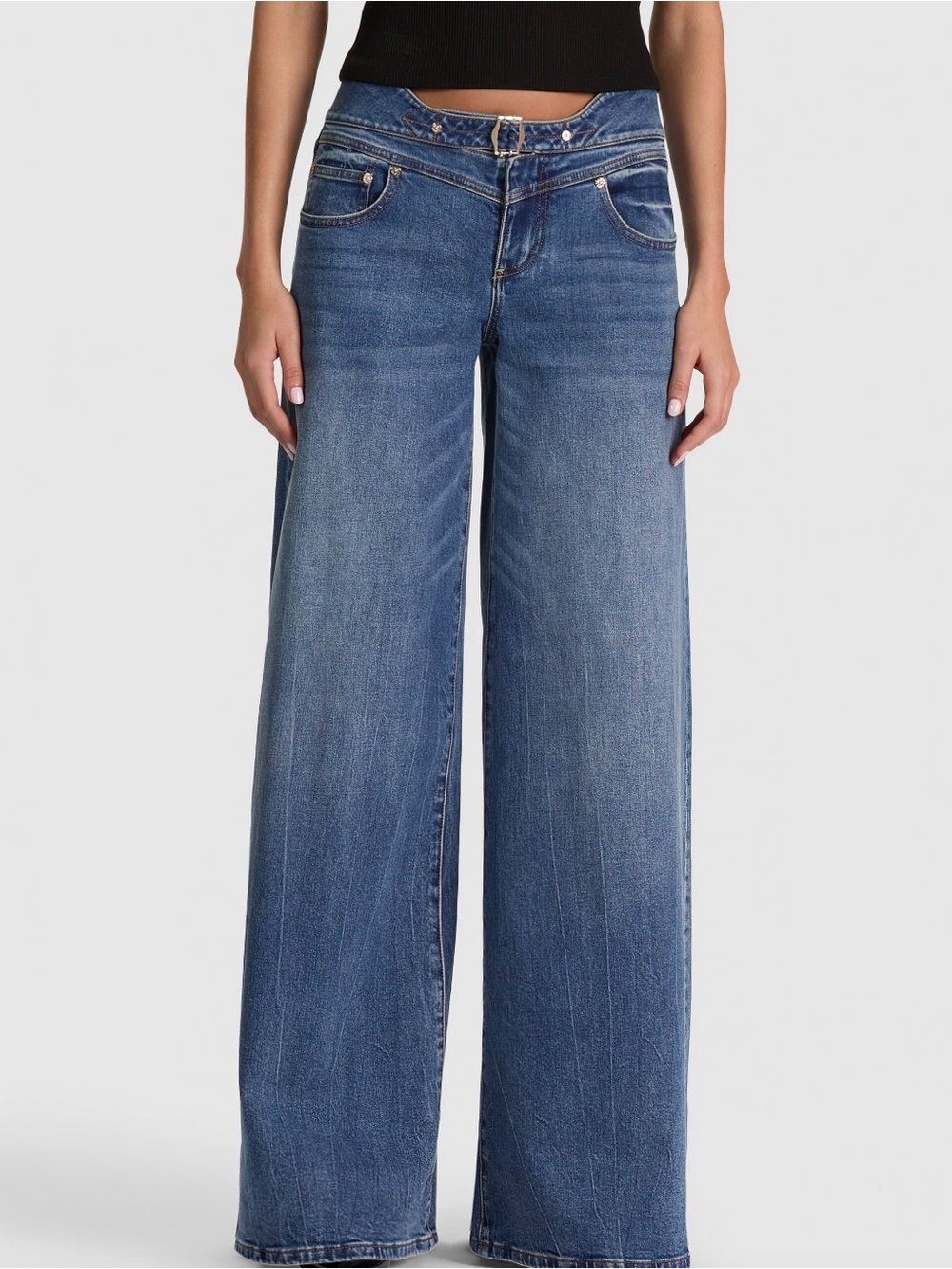 Alice + Olivia Stanley Cinch Buckle Jean